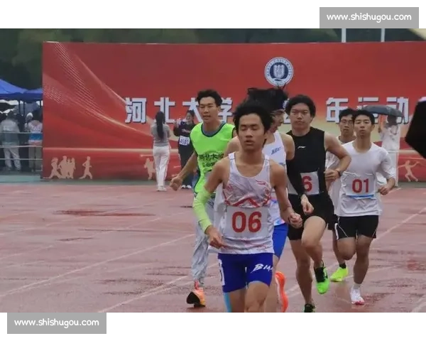 全运会男足激战正酣多队争锋高清直播赛场掀起青春对决热潮瞬间集